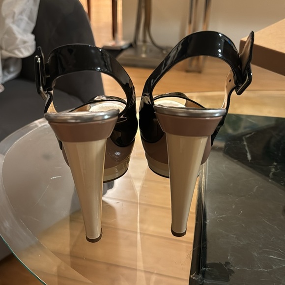 Christian Louboutin Palais Royal 140 Python Platform Heels Pumps - Picture 3 of 6